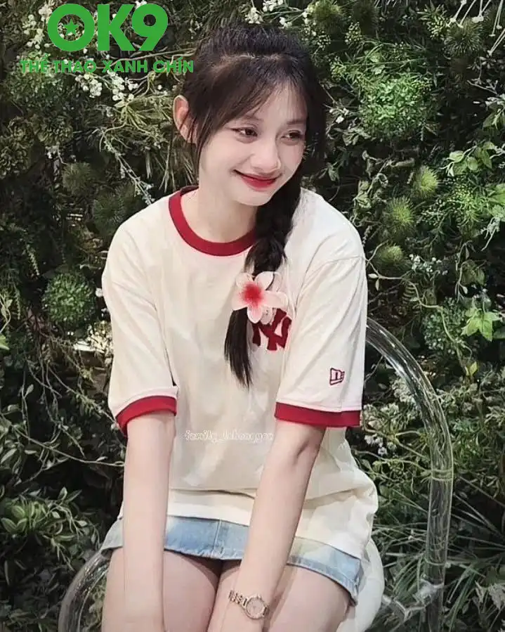 Vừa xinh đẹp vừa tài năng, Hồng Yêu hứa hẹn trở thành gương mặt sáng giá của bóng đá nữ Việt Nam Vừa xinh đẹp vừa tài năng, Hồng Yêu hứa hẹn trở thành gương mặt sáng giá của bóng đá nữ Việt Nam